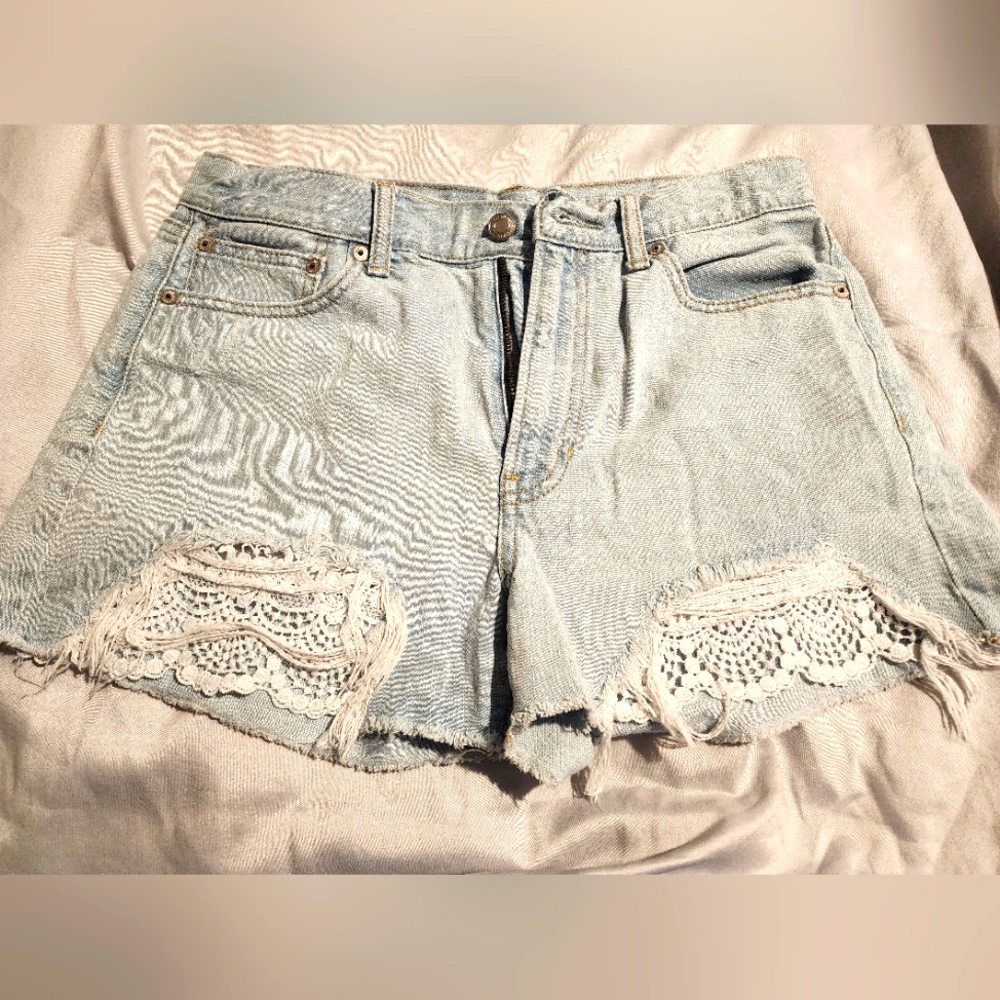 Ladies American Eagle Shorts